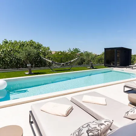 Loparia By Adriatic Luxury 로파르